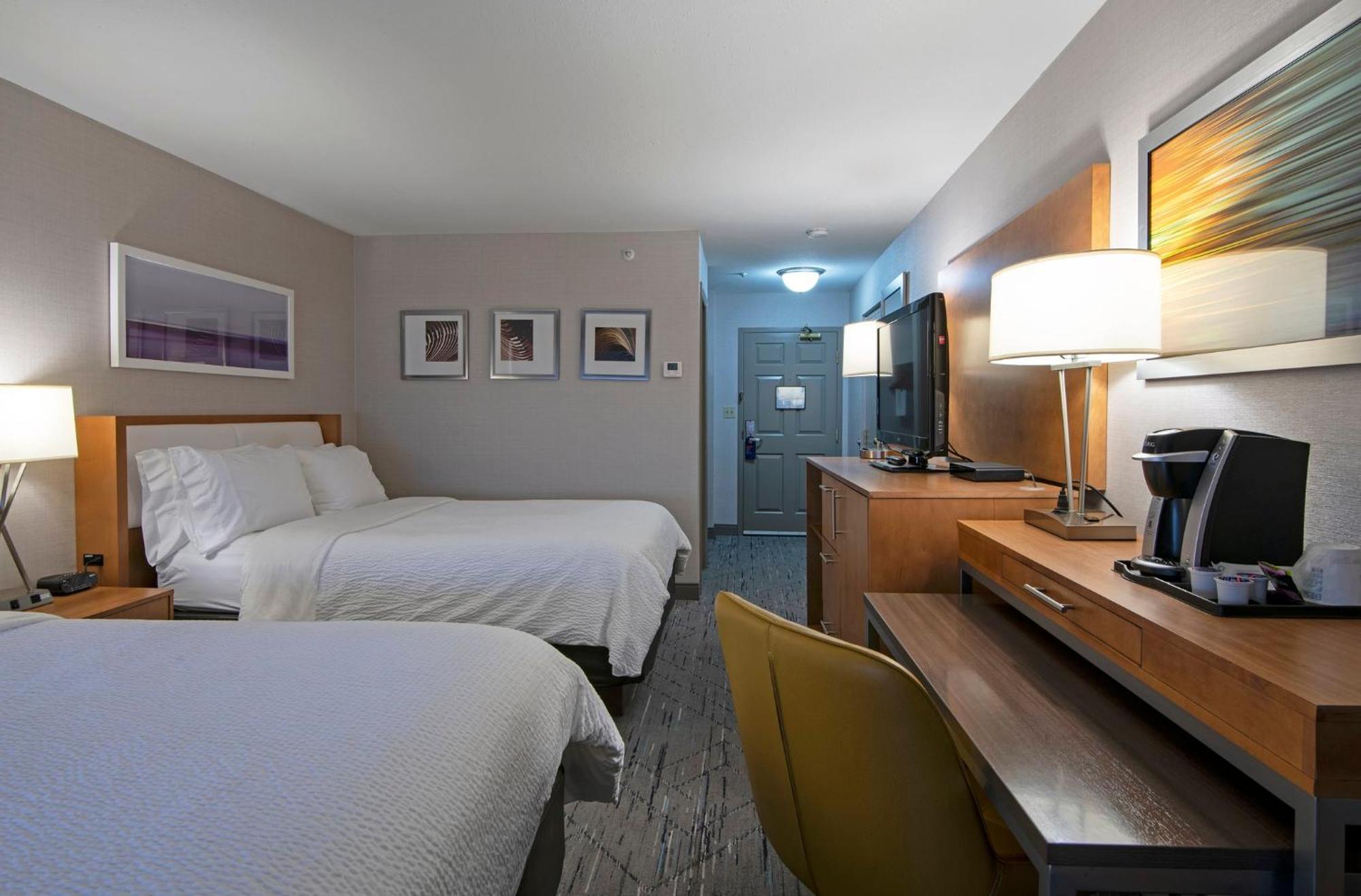 Holiday Inn Express Kamloops, An Ihg Hotel Экстерьер фото